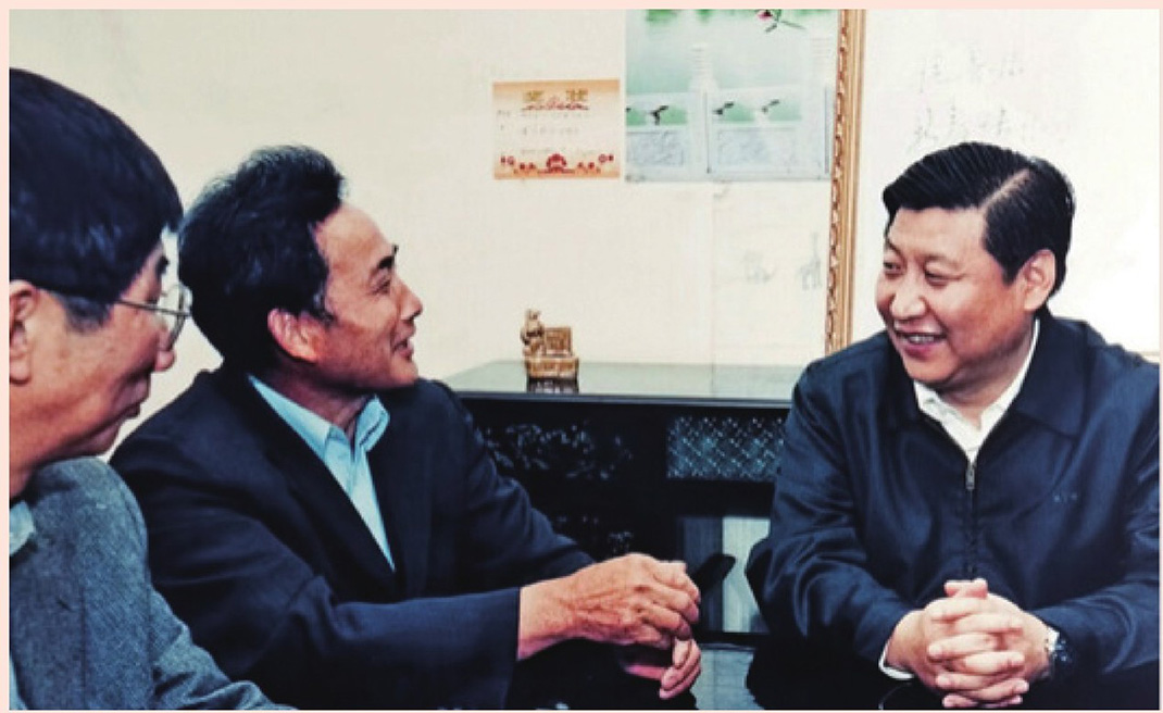 2003年4月24日，時任浙江省委書記習(xí)近平在浙江下姜村調(diào)研。